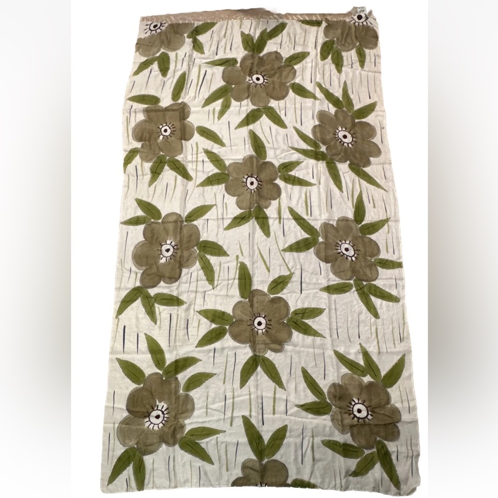 CAMERUCCI ARCHIVIO Silk Shawl Wrap Green/Beige Floral Embroidery 40” x 76” NWT